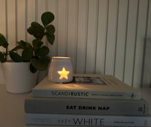 Load image into Gallery viewer, Star tealight holder with handle
