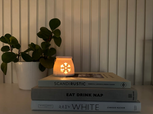 Cut Snowflake T-light holder with handle