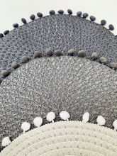 Load image into Gallery viewer, Pom Pom Placemat
