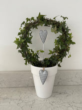 Load image into Gallery viewer, Grey Metal Heart Pair