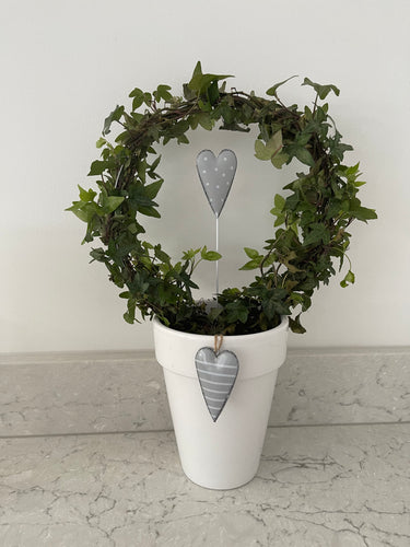 Grey Metal Heart Pair