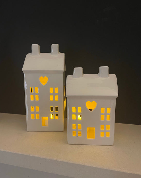 White Heart Townhouse Tealight holder