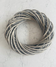 Load image into Gallery viewer, Natural woven wreath - 30cm
